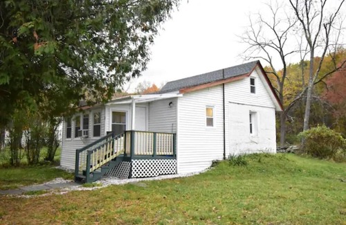 Mount Hope Cabin | Royal Garden Cabin 3