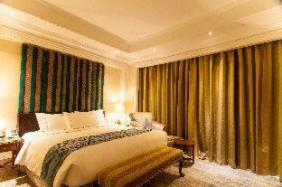Jiangxia District Hotel | Royal Grace Hotel Optics Valley Wuhan