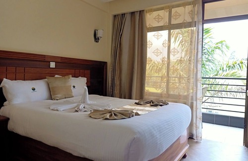 Viwanda Hotel | Royal Green Gardens