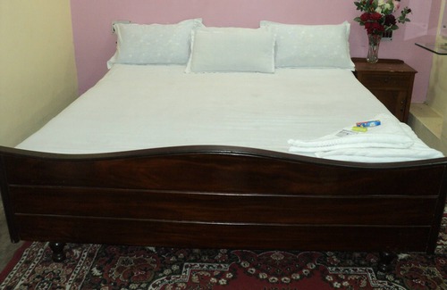 Jadavpur House | Royal Guest House