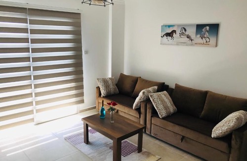Trikomo Apartment | Royal Life Residence Studio Daris