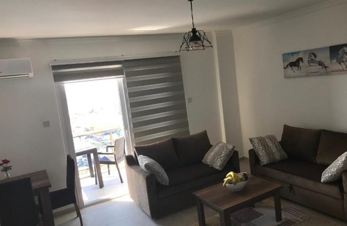 Trikomo Apartment | Royal Life Residence Studio Daris