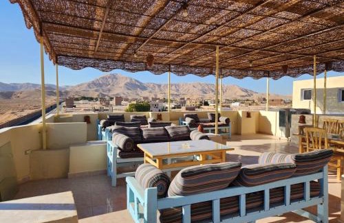 Luxor Hotel | Royal Mountain