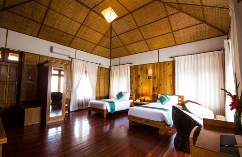 Nyaungshwe Hotel | Royal Nadi Resort