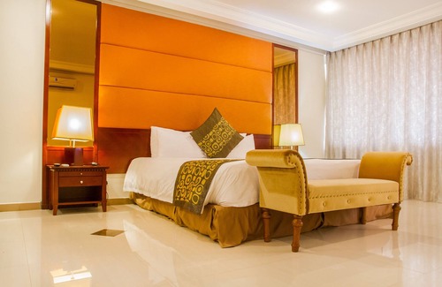 Nungua Hotel | Royal Nick Hotel