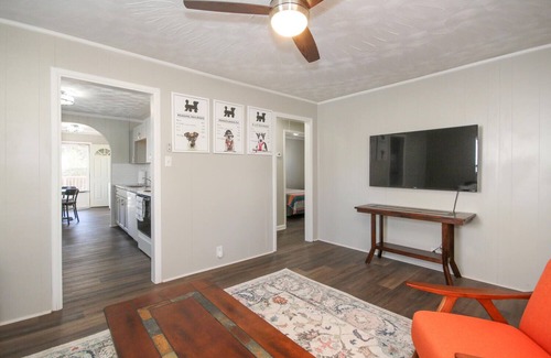 Kannapolis House | Royal Oaks Mill House in Kannapolis, a Private Home for Extended Stays