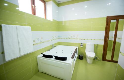 Vanadzor Hotel | Royal Palace Hotel