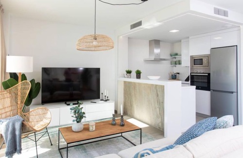 Chimenea House | Royal Palm by Interhome