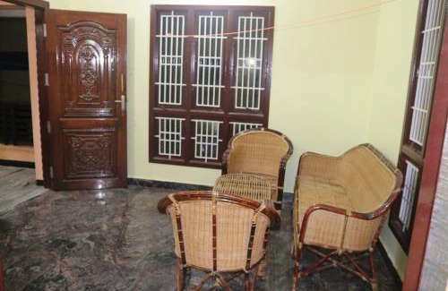 Courtallam Apartment | Royal Peters Holiday Homes, Main Falls, Coutralam