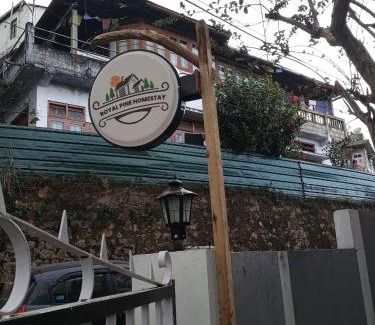 Laitumkhrah House | Royal Pine Homestay