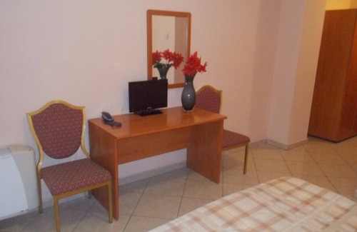 Ospedaletto D'Alpinolo Hotel | ROYAL ROOM WITH BALCONY - ROYAL HOTEL