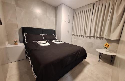 Rehovot Bed & Breakfast | Royal suite