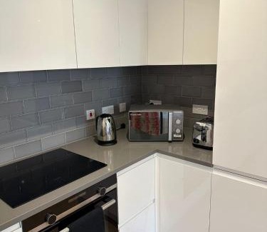 Docklands Apartment | Royal wharf