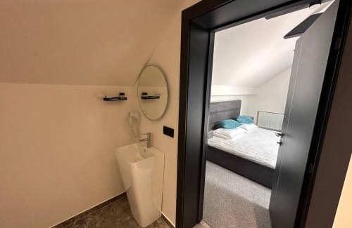Rivne Oblast Hotel | Royal Wood Hotel