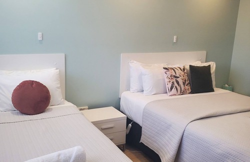 West Tamworth Hotel | Roydons Motor INN