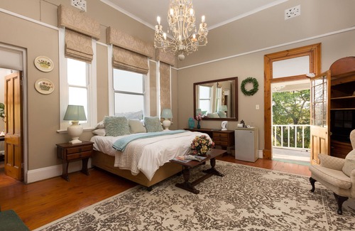 Port Shepstone Bed & Breakfast | Royston Hall Guesthouse