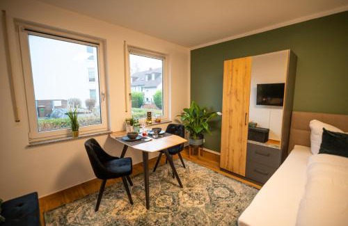 Ottersleben Apartment | RR - Cozy Apartment - Parking - Kitchen - WIFI