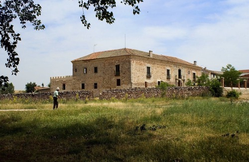 Hoyuelos Cottage | Rural house (full rental) Palacio de Hoyuelos for 16 people