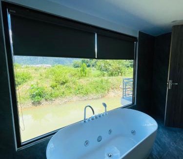 Vang Vieng Hotel | Ruby Mountain View Resort Vang-vieng