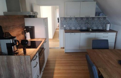 Hohenberg a.d.Eger Apartment | Ruhig gelegene, top moderne Ferienwohnung - Hot Tub und Sauna gegen Aufpreis