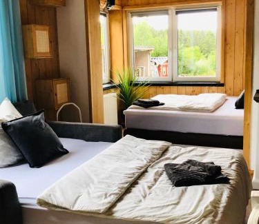Lauscha Apartment | Ruhige Ferienwohnung direkt am Rennsteig