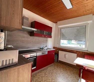 Neubeckum Apartment | Ruhige freistehender Bungalow mit Parkplatz