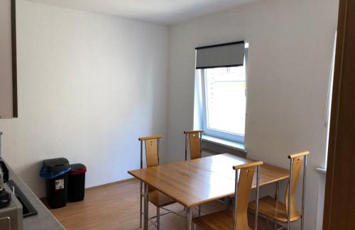Giebichenstein Apartment | Ruhige Wohnung bei der Burg im OG2