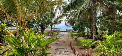 Maluku Islands House | Rumah Pantai Patang
