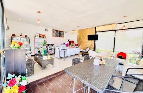 Ban Phai Hotel | Rungreang Hotel