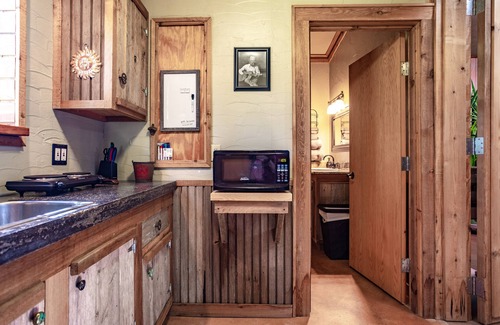 Waco Apartment | Runnin' Bird Haus Waco Magnolia