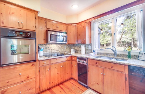 Orange House | Rural and Spacious Virginia Home on ~ 2 Acres!