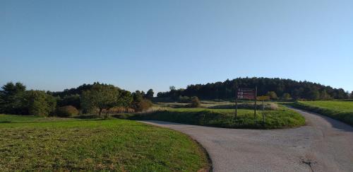 Zrenj Apartment | Rural Apartment Carolina