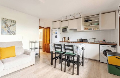 Cogolludo Apartment | Rural apartment Encanto Manchego overlooking Pueblos Negros - 6 people