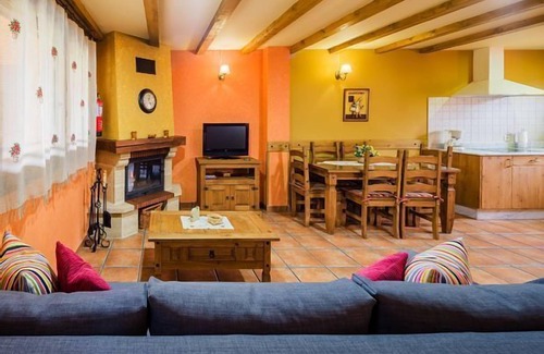 Caboalles de Abajo Cottage | Rural apartment L'Abiseu for 4 people