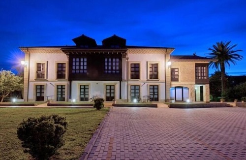 Villaviciosa Cottage | Rural apartment La Casona de la Roza for 4 people