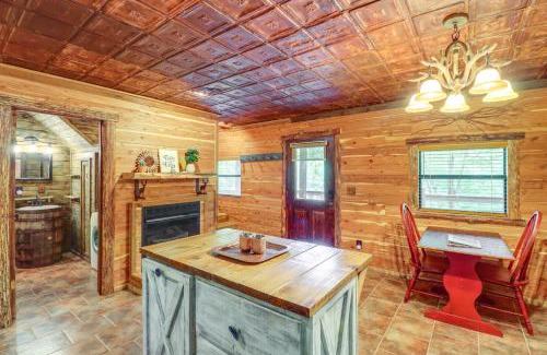 Heber Springs Apartment | Rural Arkansas Vacation Rental with Wraparound Porch