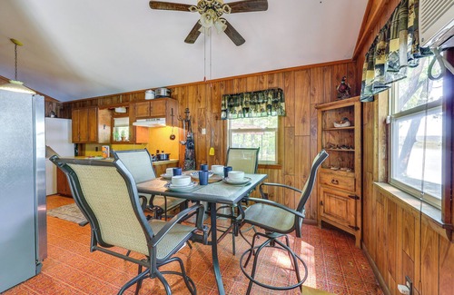 Scranton Cabin | Rural Arkansas Vacation Rental w/Lake Access