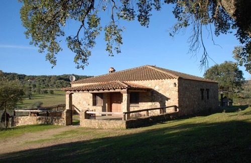 San Vicente de Alcantara House | Rural Getaway with Private Pool in the Heart of Extremadura - Perfect for Famili