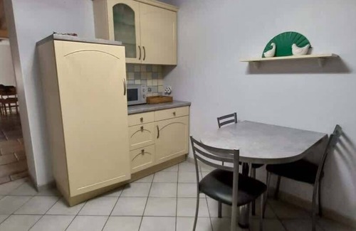 Scoury House | Rural Getaway: House 10 people, garden, fireplace