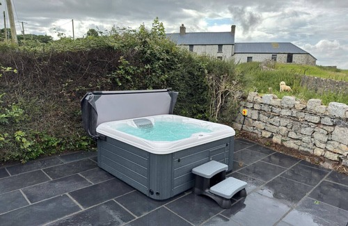 Llangefni House | Rural Hideaway with Hot Tub, Orchard & Games Room
