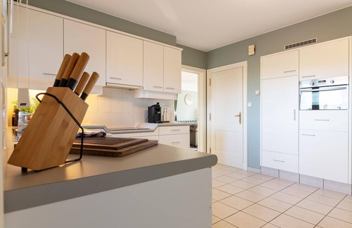 Bocholt House | Rural holiday home in Bocholt with hot tub