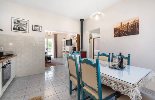 Unesic Ski Chalet | Rural Holiday Home Endi