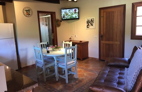 Tegueste Cottage | Rural house in a valley with sea views and swimming pool.