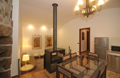 Covide Cottage | Rural house in geres for 4 people with fireplace