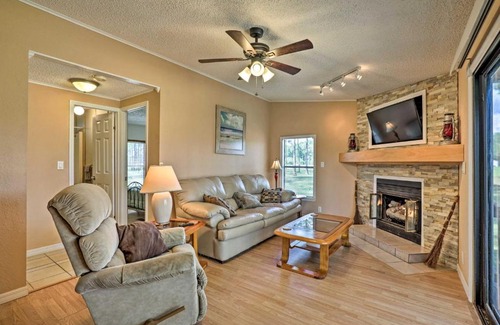 Crescent City House | Rural Pomona Park Getaway Near St Johns River!
