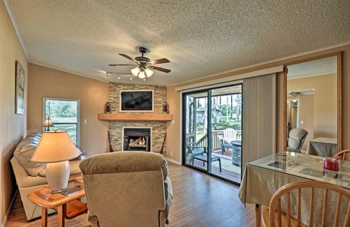 Crescent City House | Rural Pomona Park Getaway Near St Johns River!