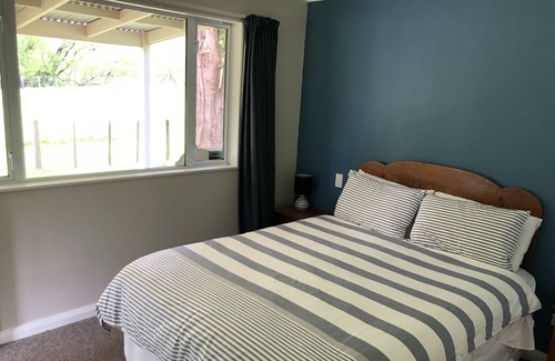 Martinborough Cottage | Rural private cottage in the middle of a small working farm.