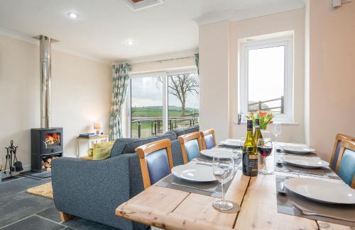 Llanfyrnach House | RURAL RETREAT WALES Indoor Hot Tub, Log Fire, Starry Skies, Woodland Walks