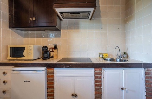 Lloreda Apartment | Rural villa with sea views