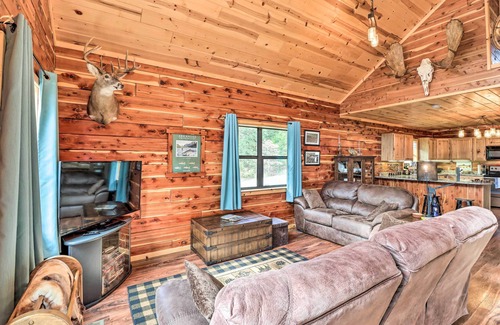 Norfork Cabin | Rural Wooded Cabin Near Trophy Trout Fishing!